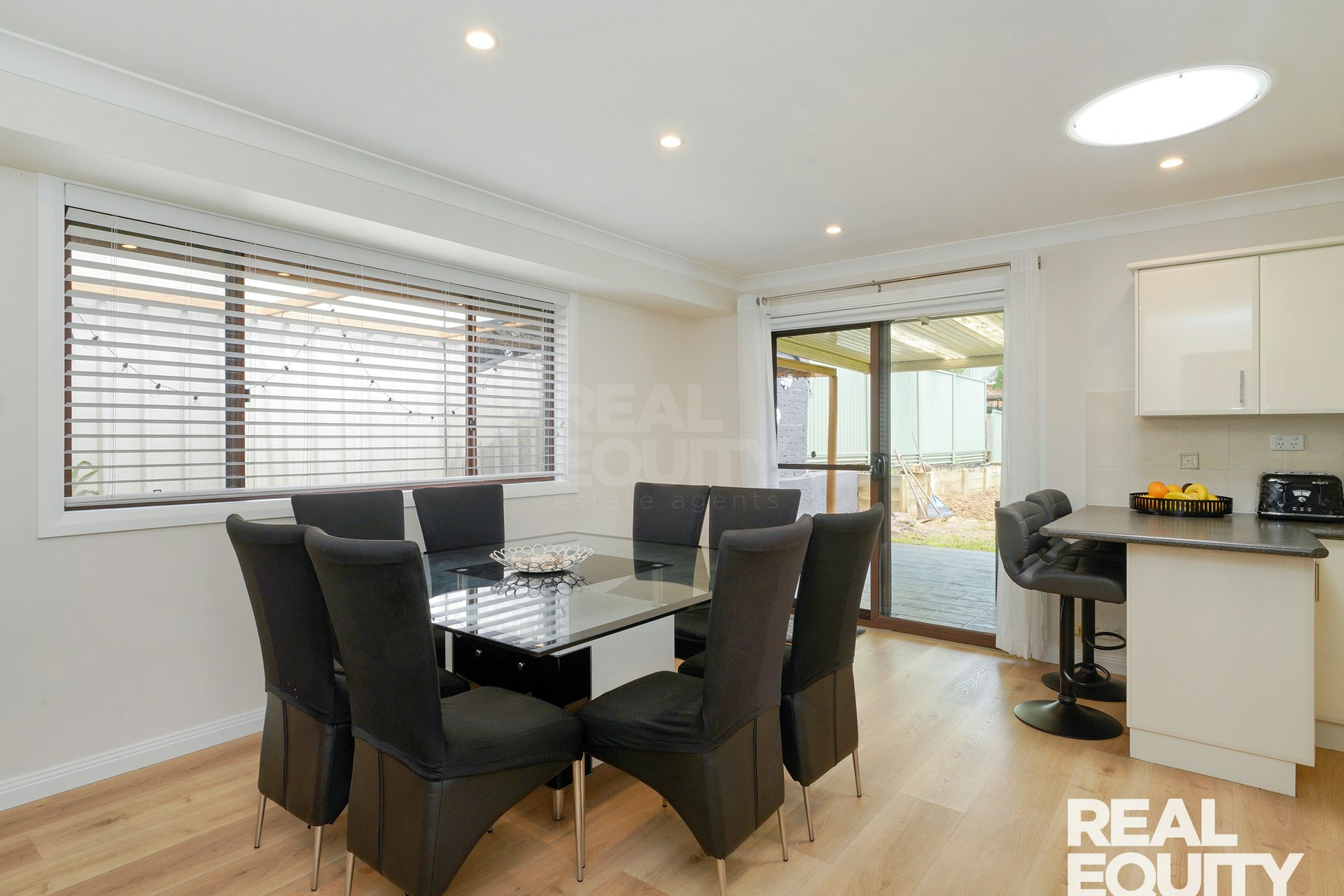 Image of dining room