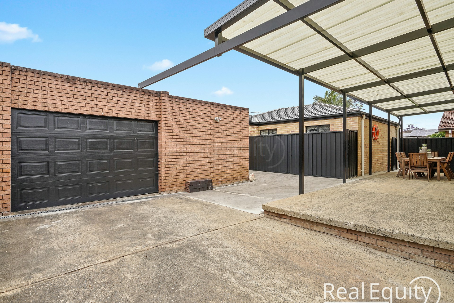 Image of garage