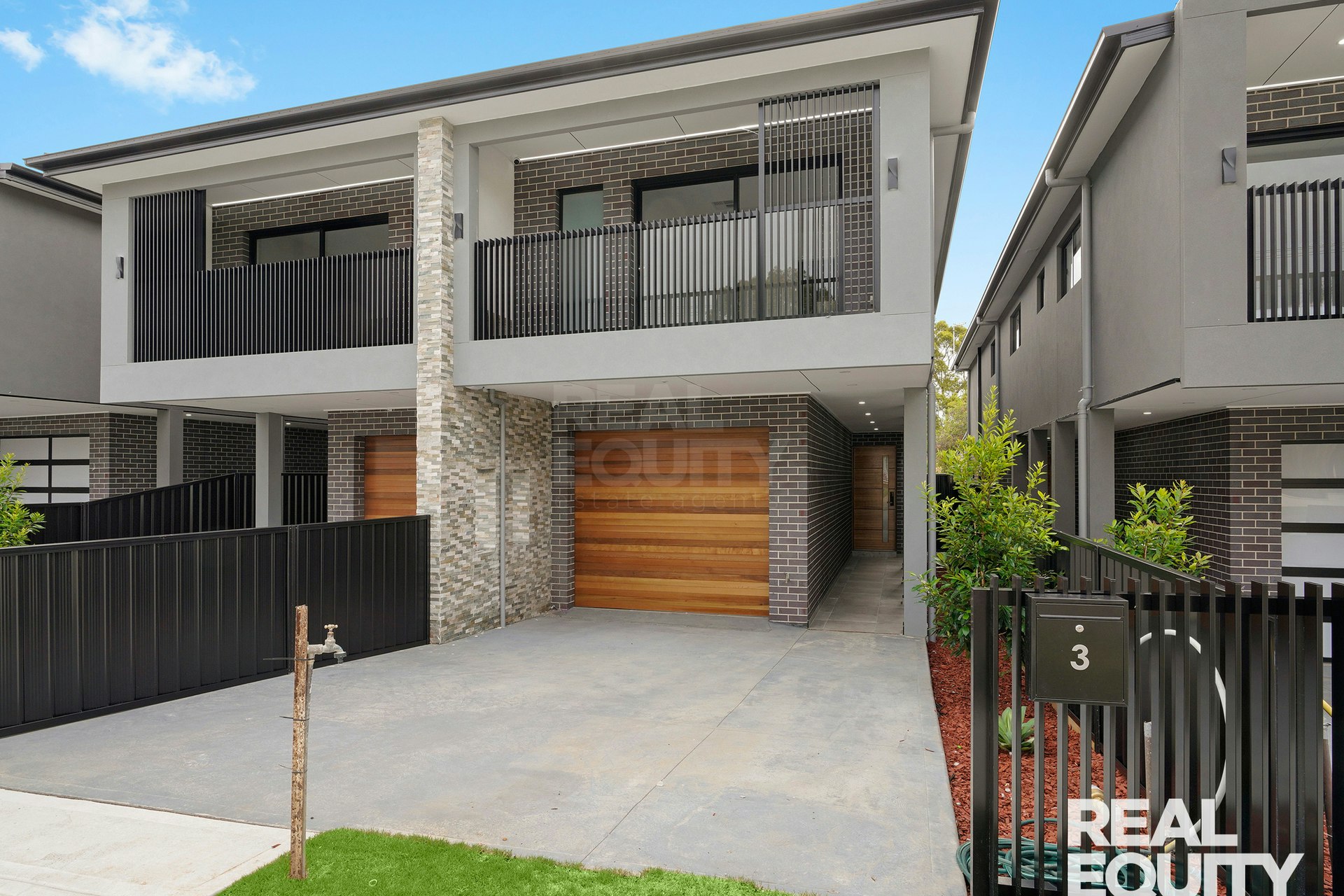 Image of garage