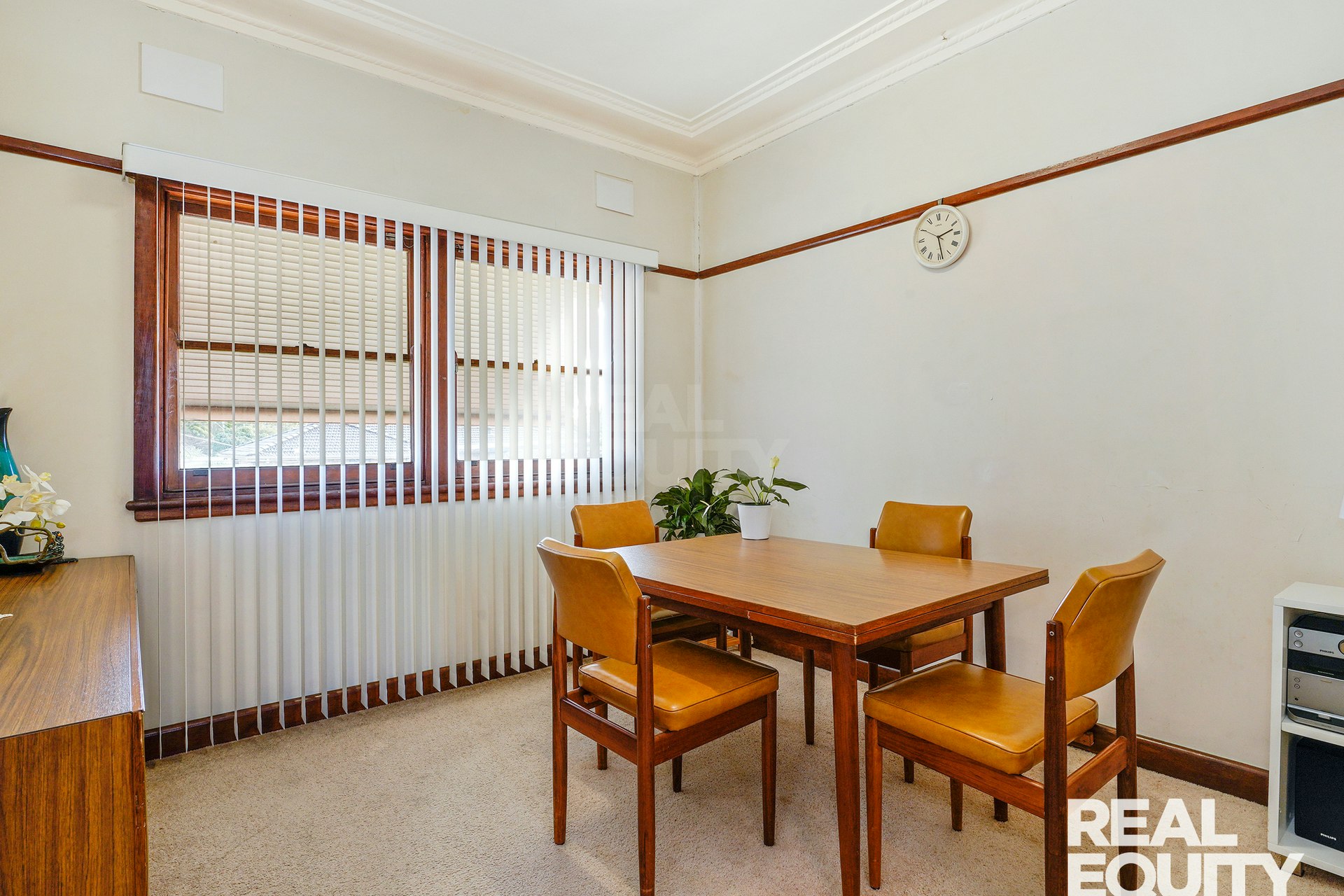 Image of dining room