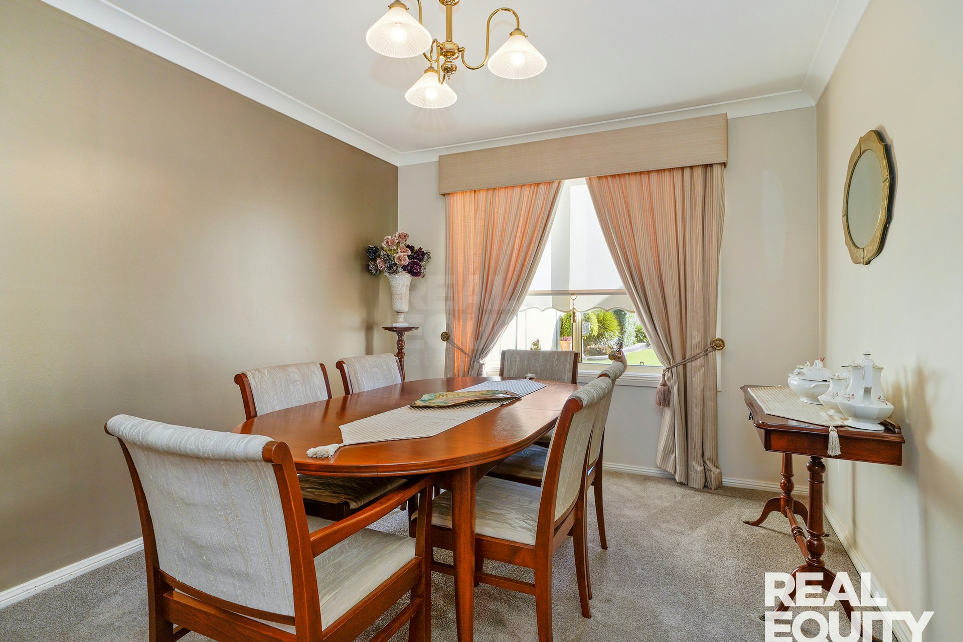 Image of dining room