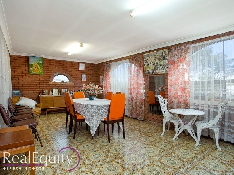 Image of dining room