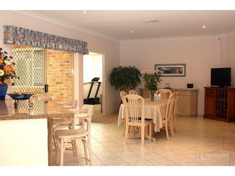 Image of dining room