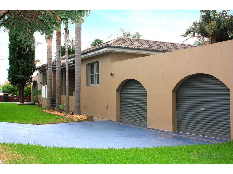 Image of garage