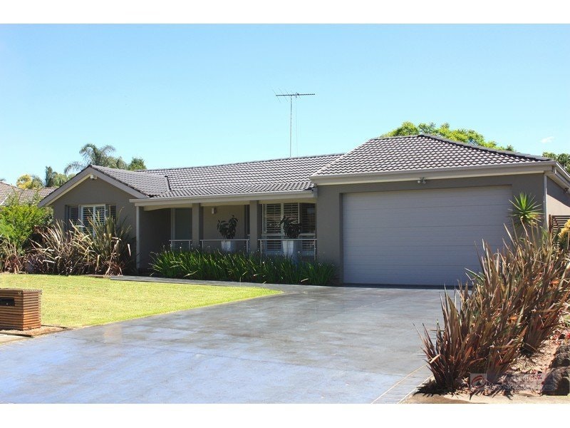 Image of garage