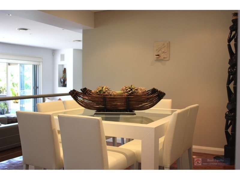 Image of dining room