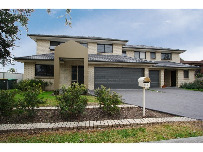 Image of garage
