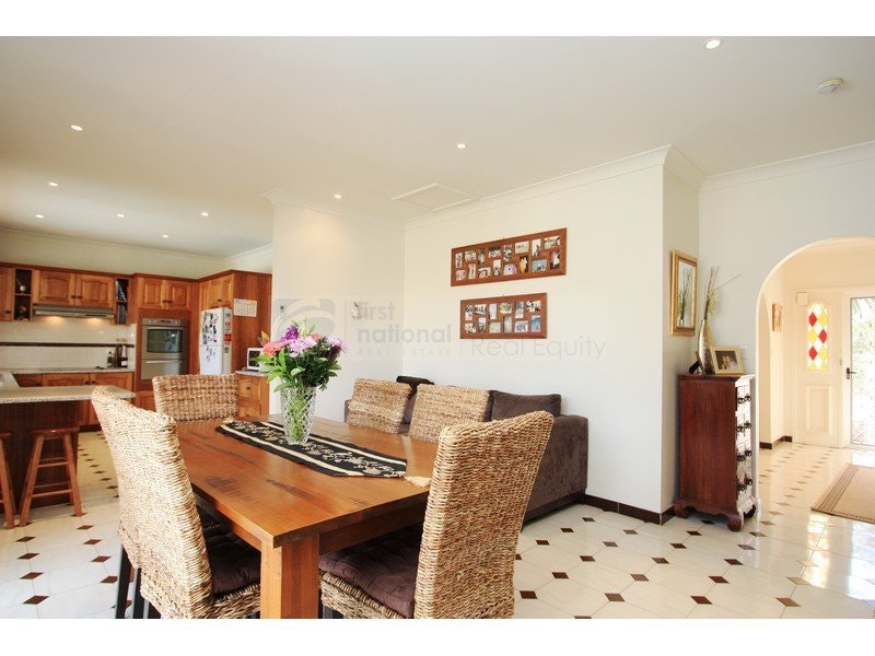 Image of dining room