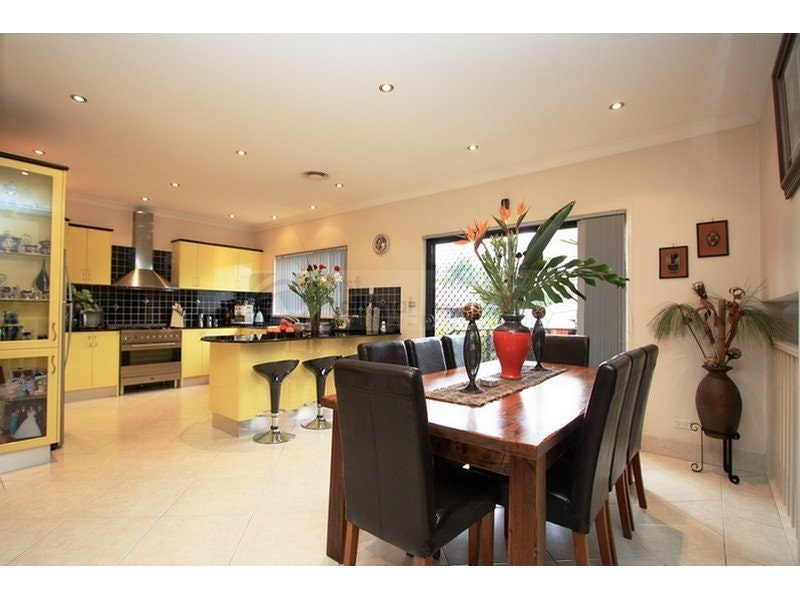 Image of dining room