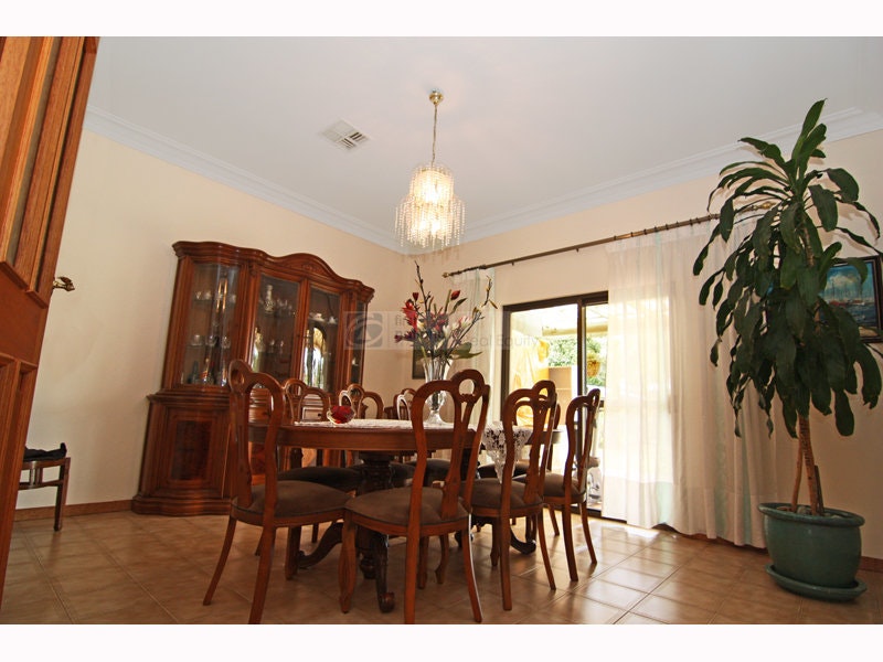 Image of dining room