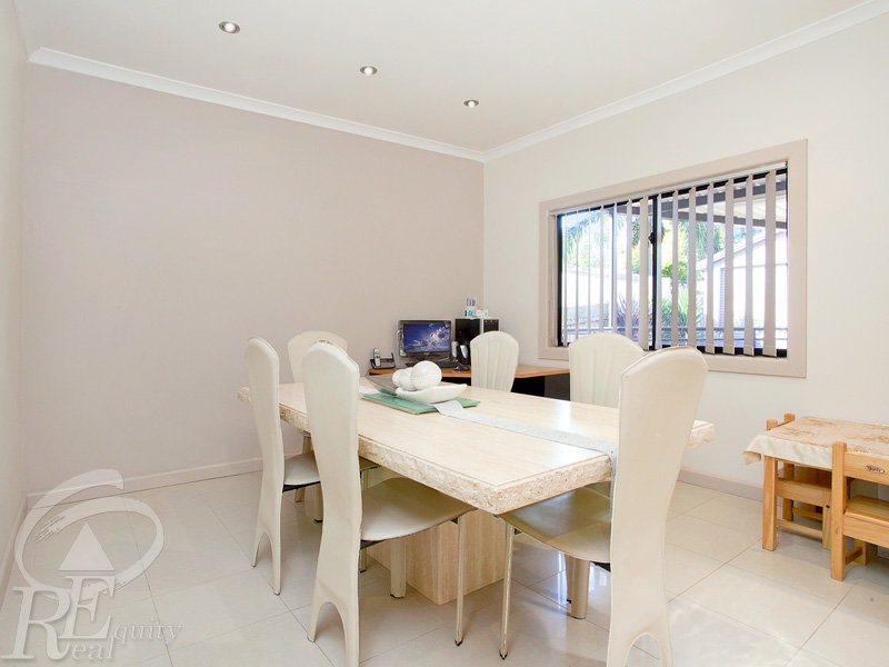 Image of dining room