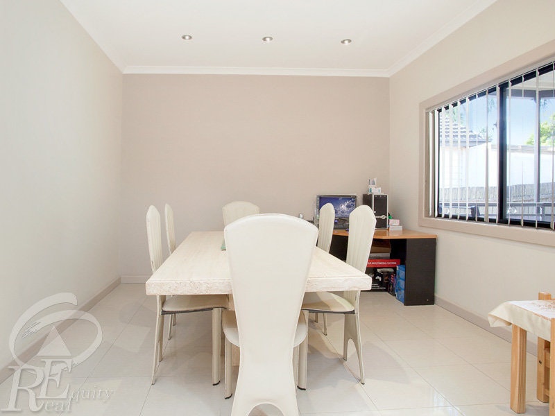 Image of dining room