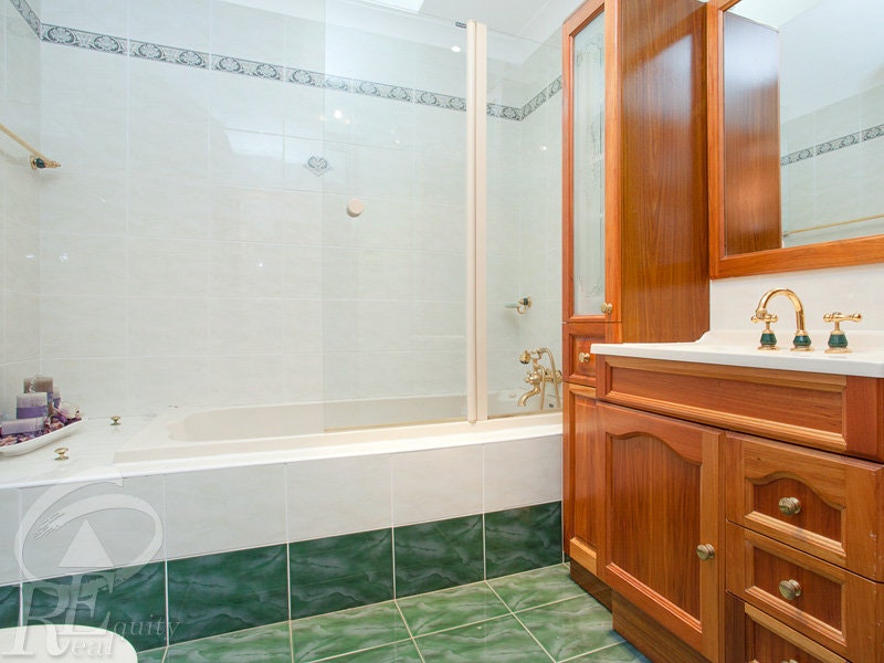 Image of tub