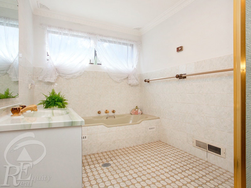 Image of tub