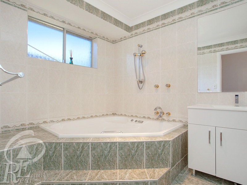 Image of tub