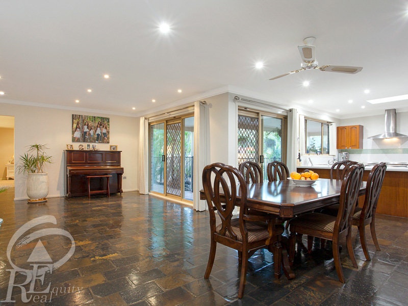 Image of dining room