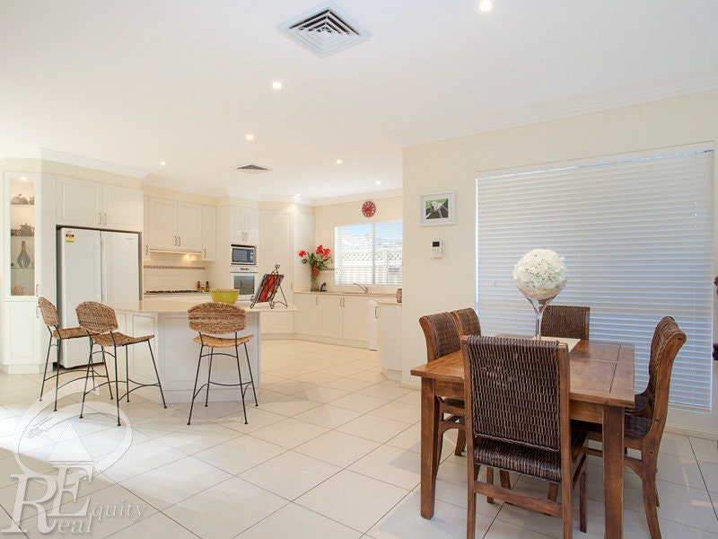 Image of dining room