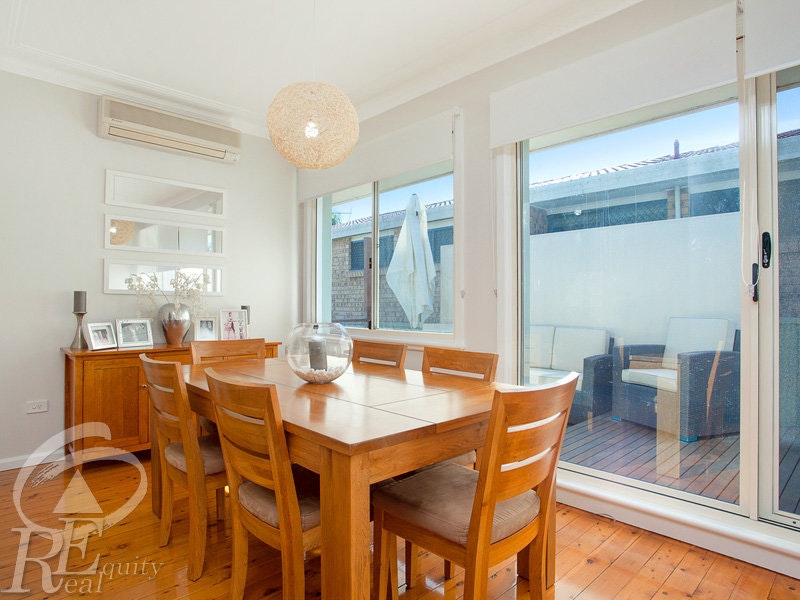 Image of dining room