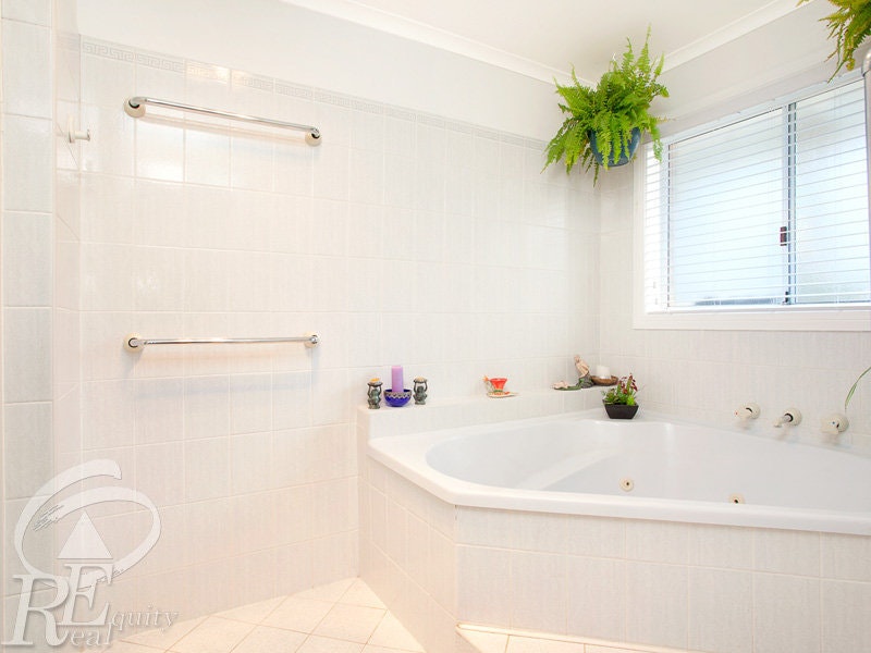 Image of tub
