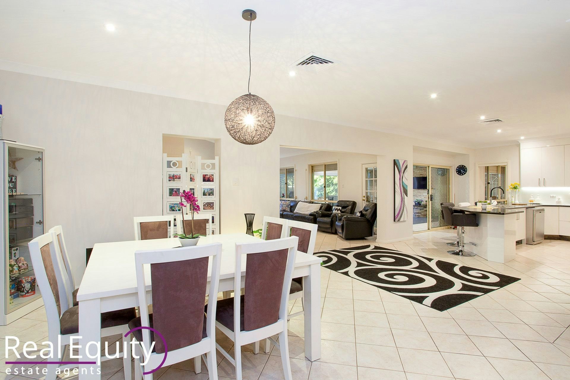Image of dining room