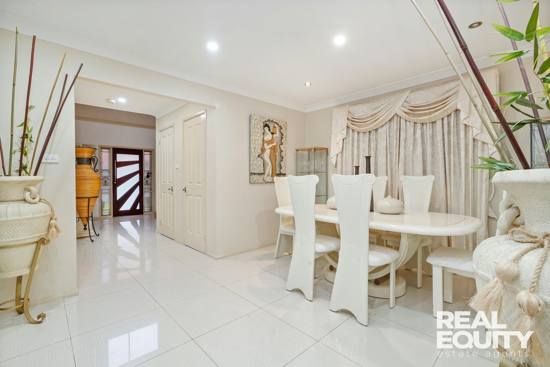 Image of dining room
