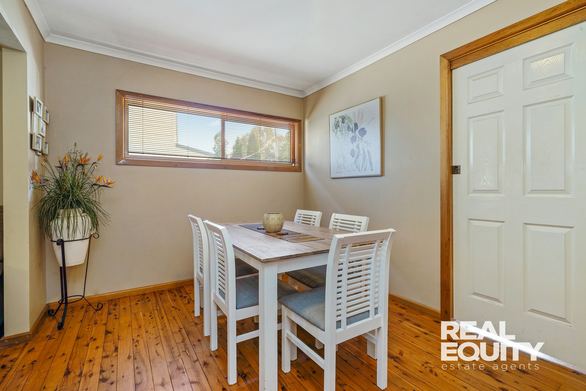 Image of dining room