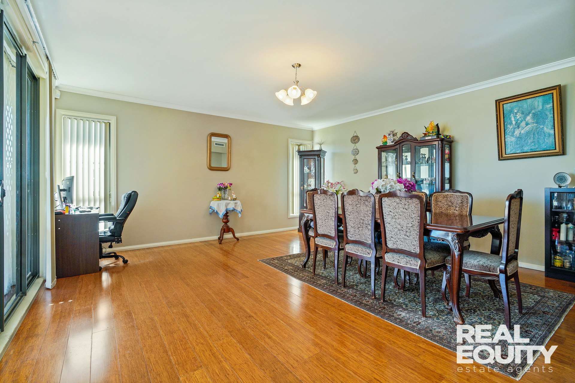 Image of dining room
