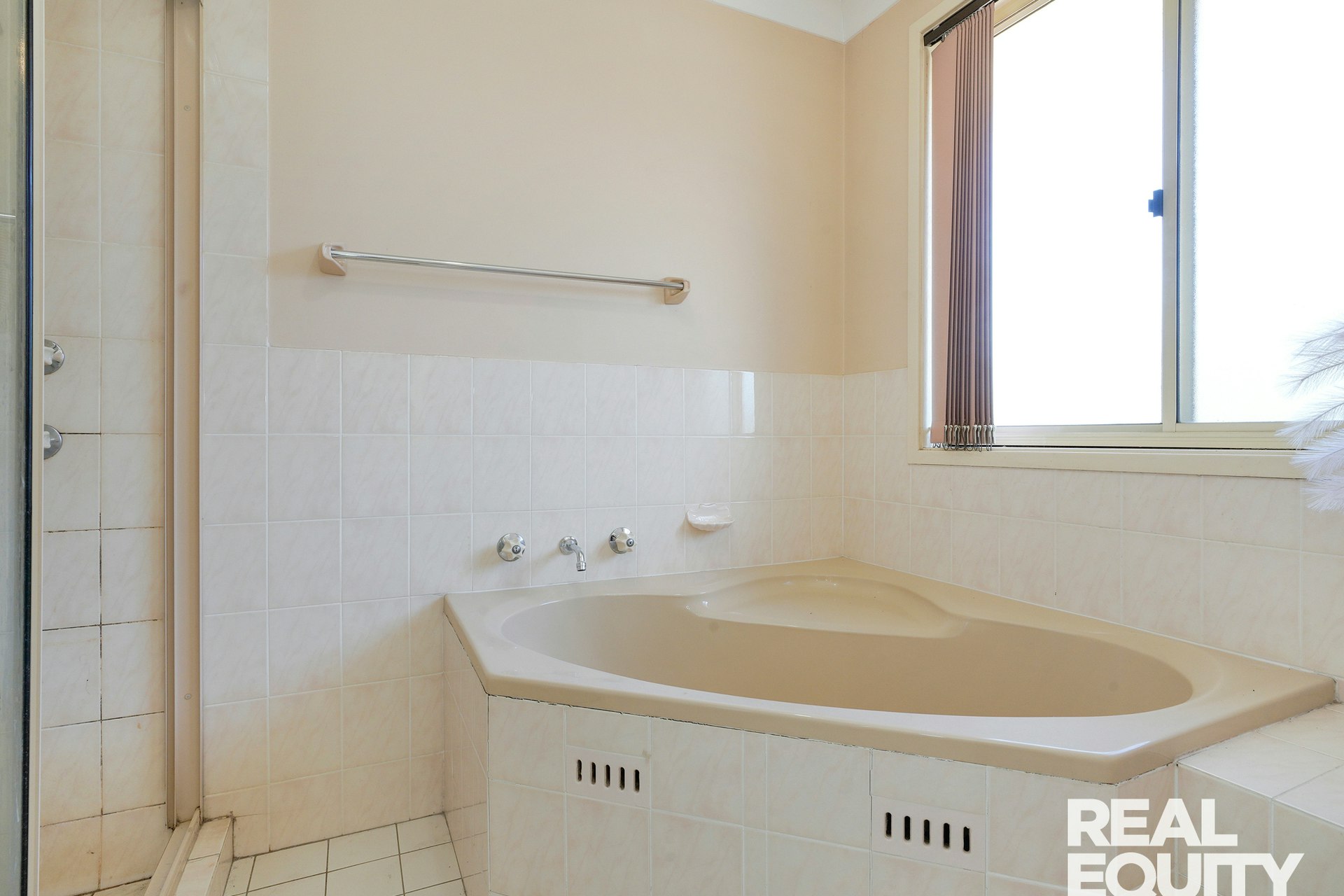 Image of tub