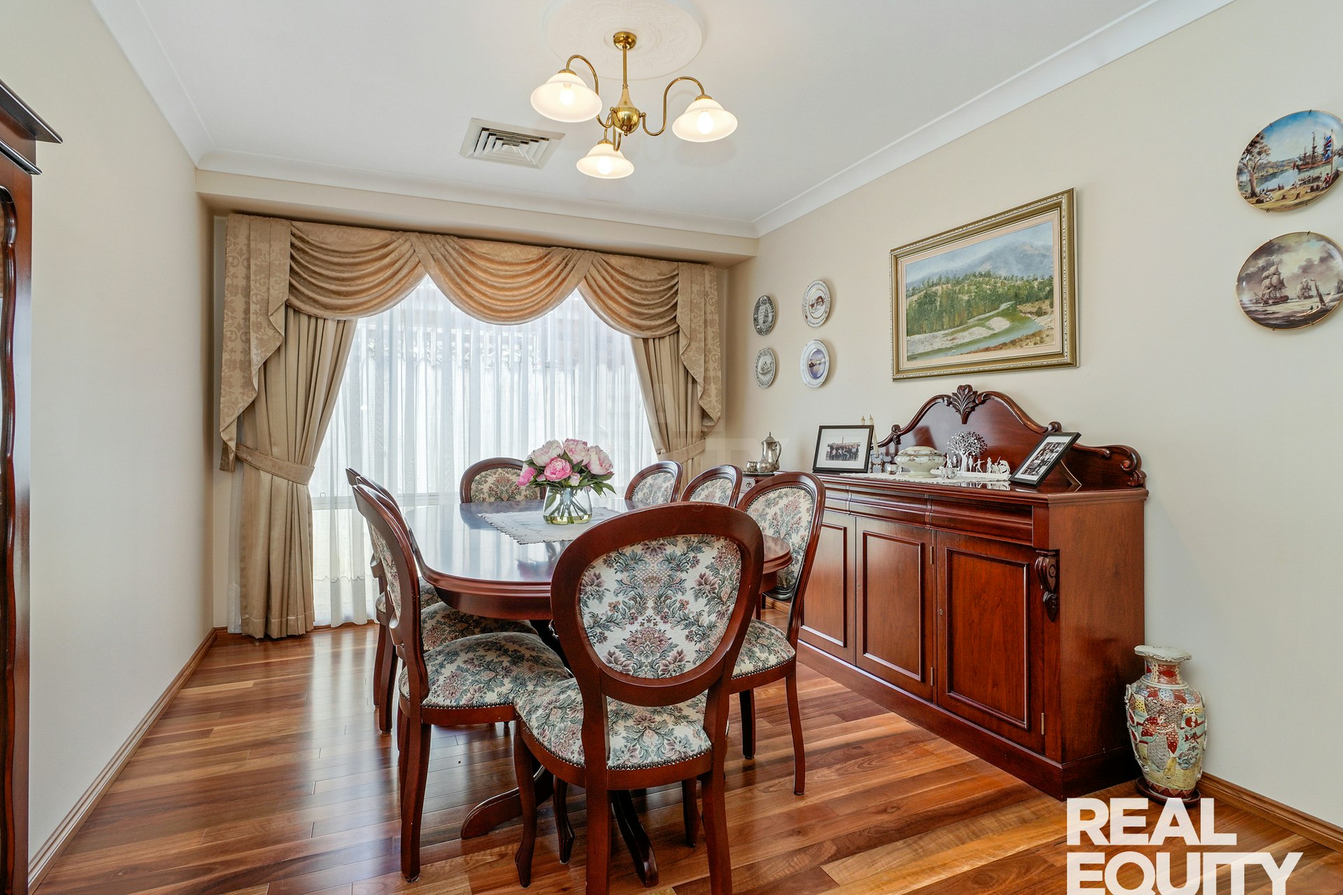 Image of dining room