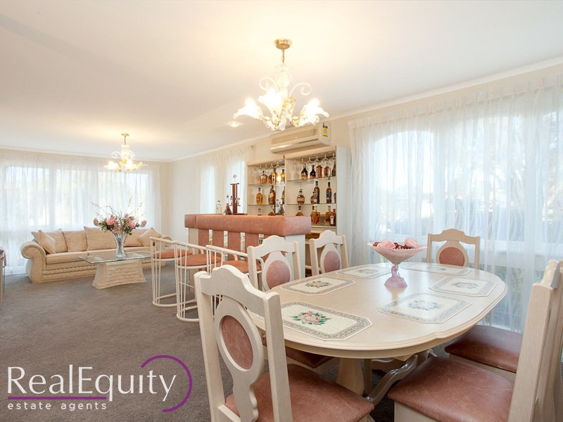 Image of dining room