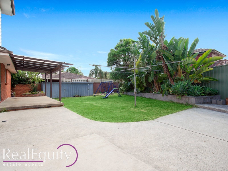 Image of backyard