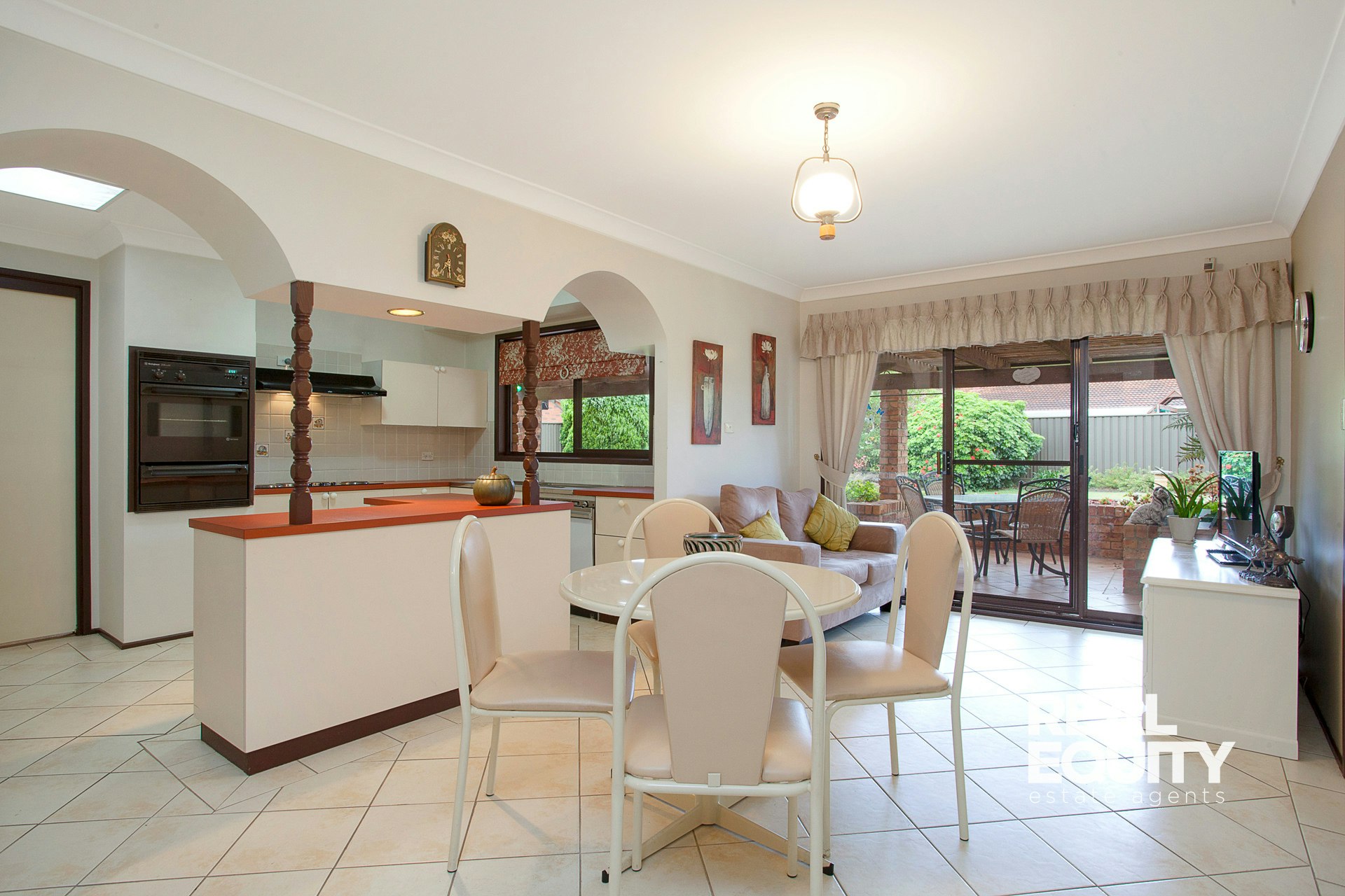 Image of dining room