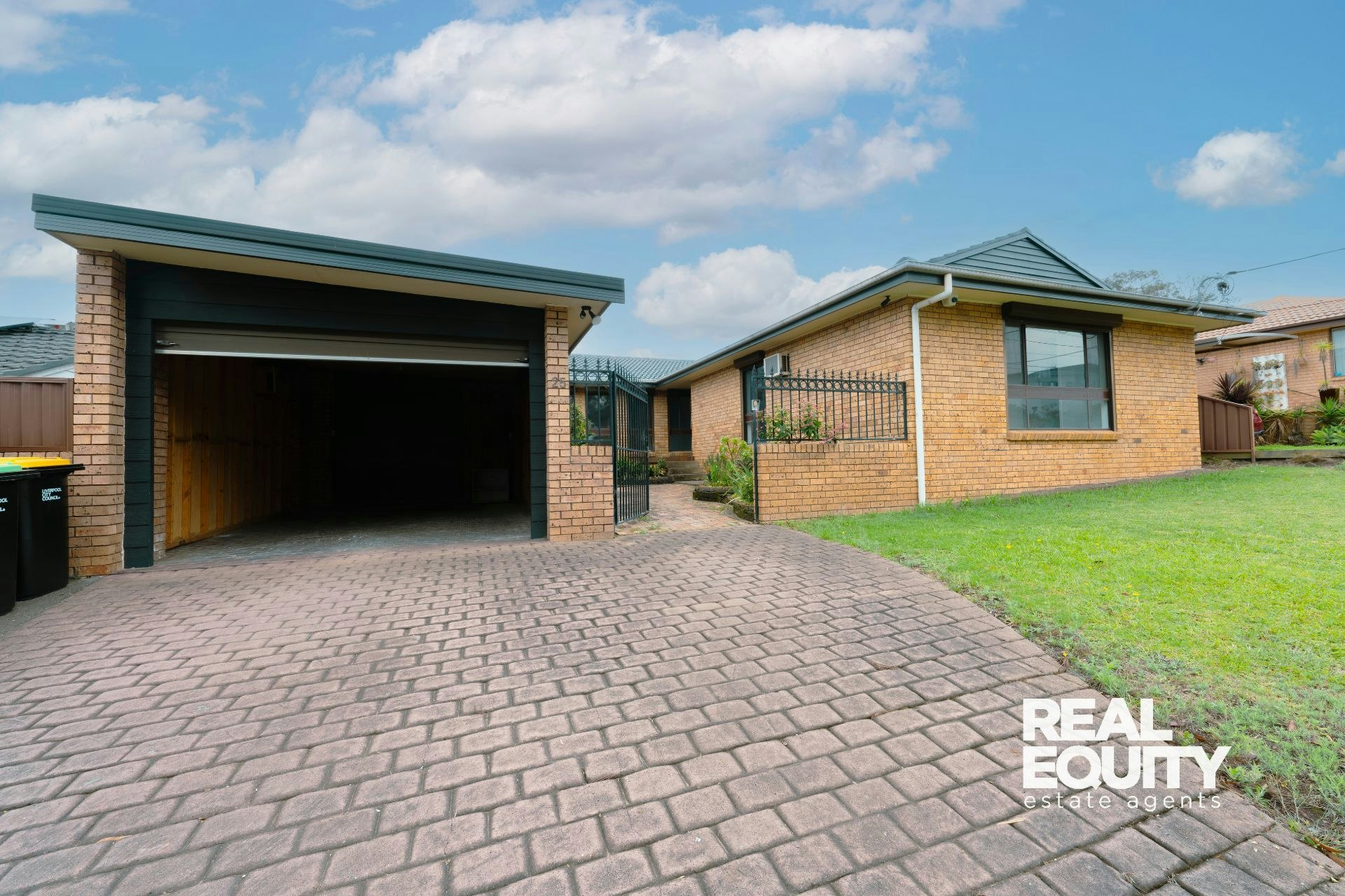 Image of garage