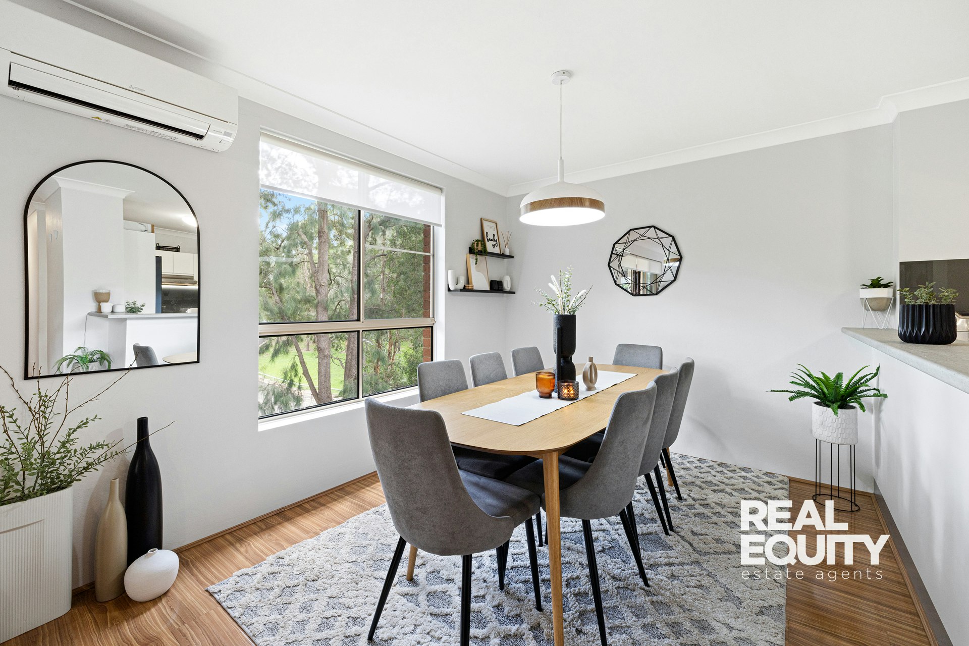 Image of dining room