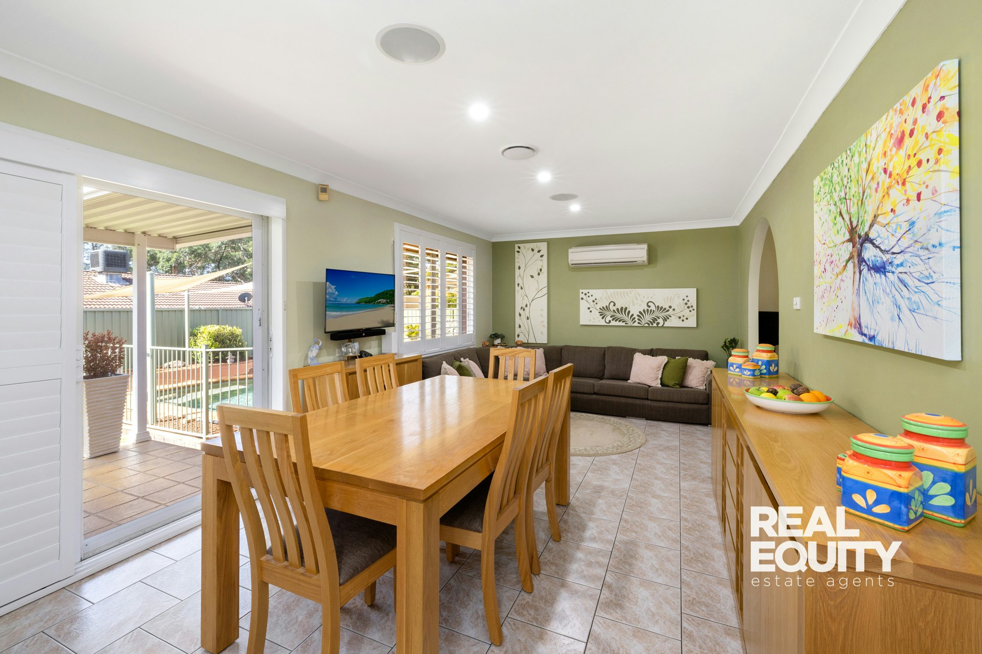 Image of dining room
