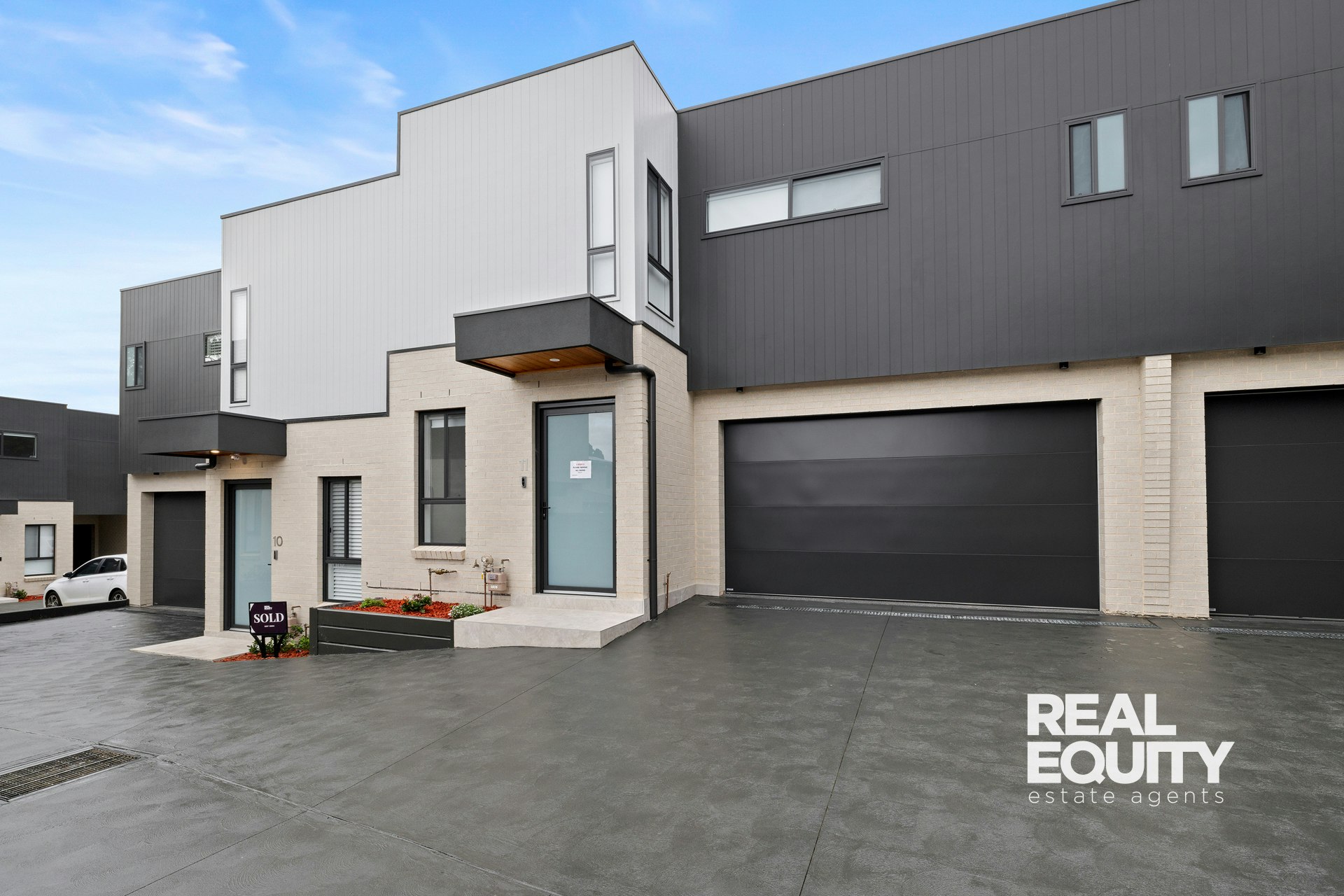 Image of garage