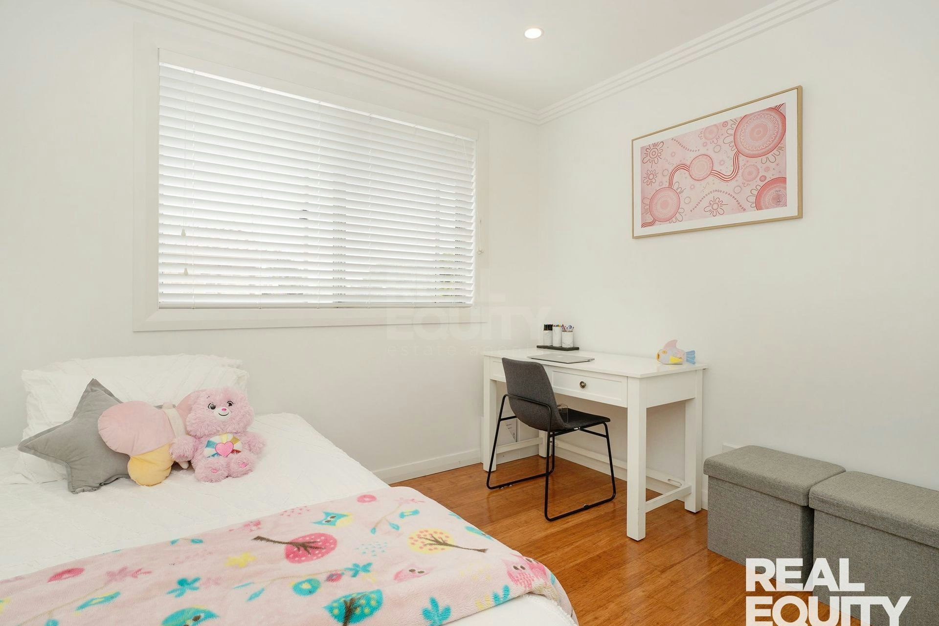 Image of corner