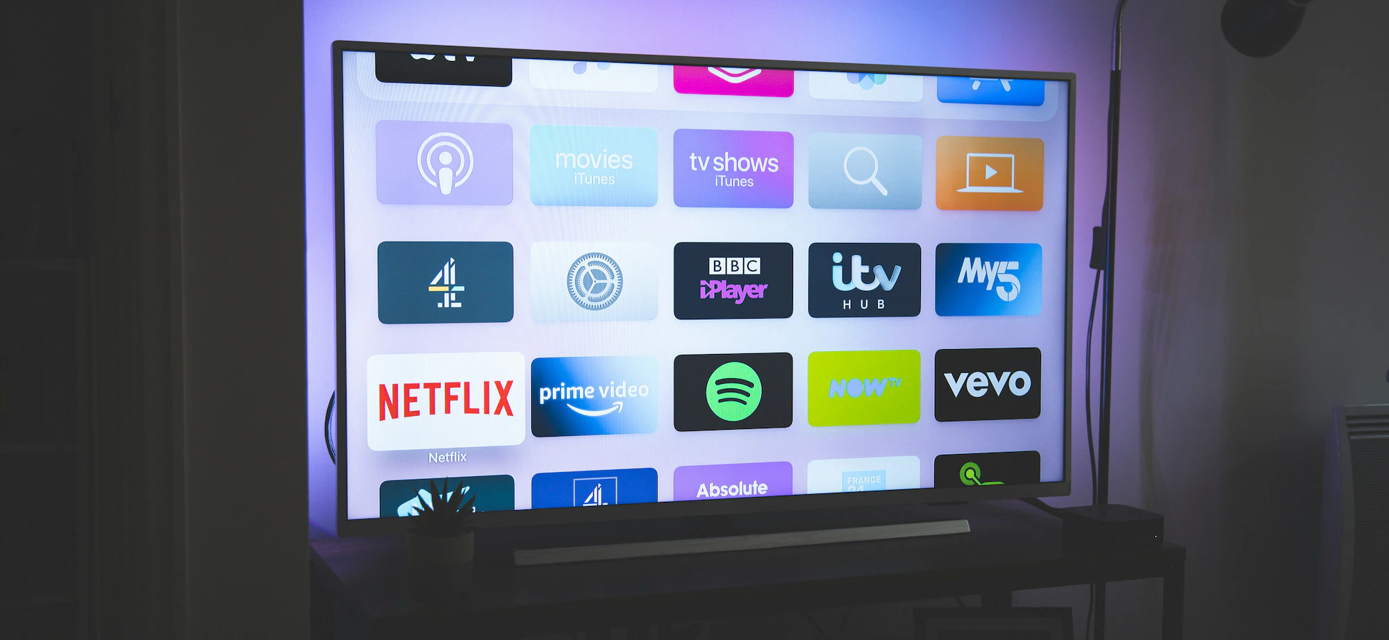 Connected TV showing UK applications and streaming services