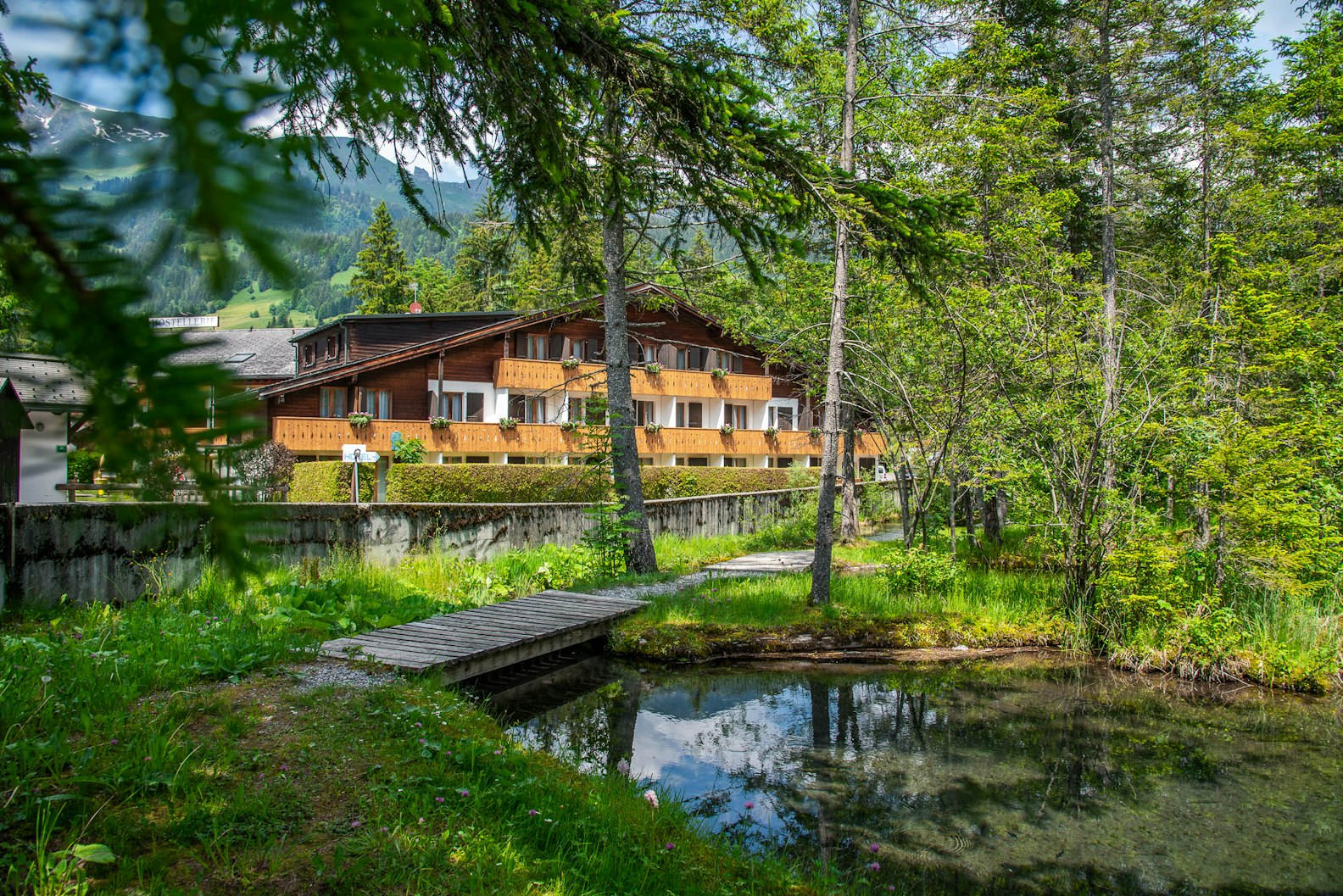 Hotel les Sources summer