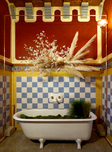 Casa Vicens Gaudí is filled with Romanticism and flowers this Christmas