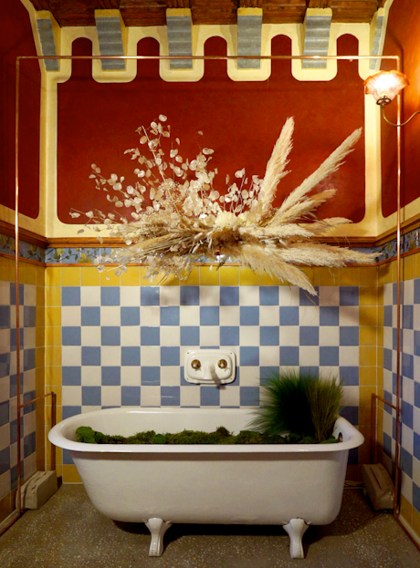 Casa Vicens Gaudí is filled with Romanticism and flowers this Christmas