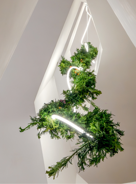 Casa Vicens Gaudí greets Christmas by decorating its façade and staircase