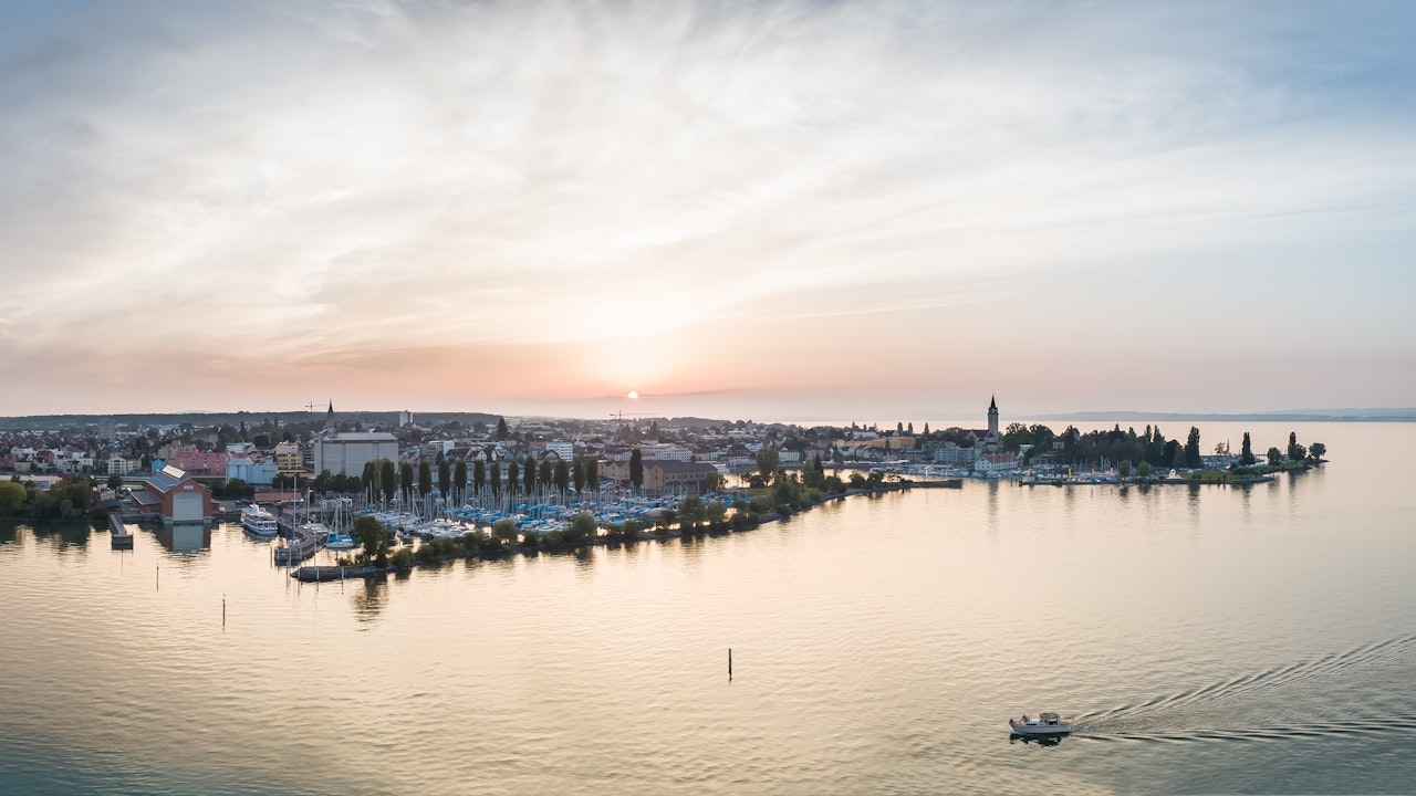 Romanshorn vom See gesehen / Link zur Turmfalkenkamera