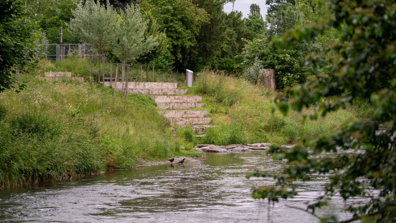 Gewässer wie Flüsse und Seen auf öffentlichem Grund sind wertvolle Erholungsräume und Anziehungspunkte für Menschen und Tiere.