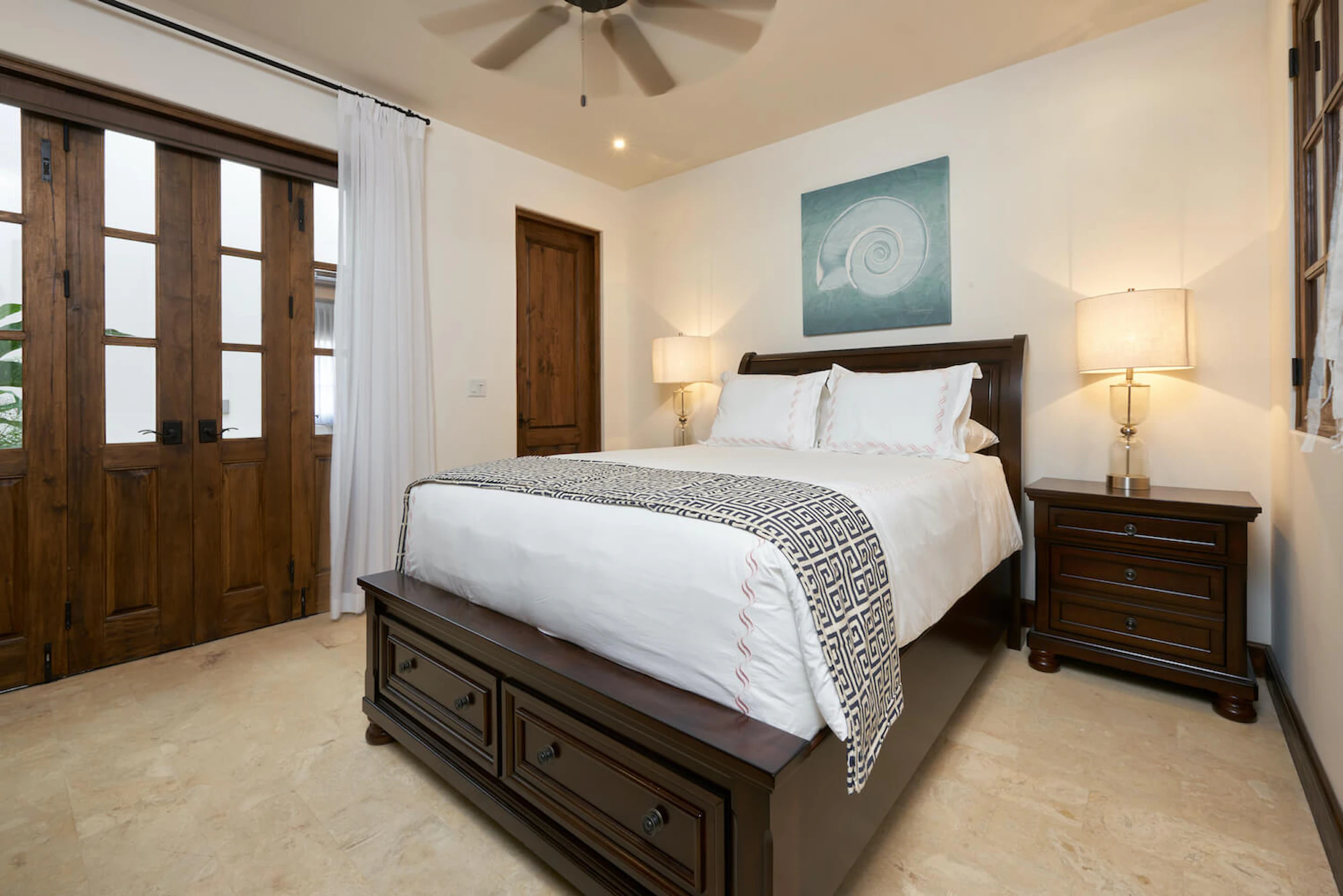 Flat  | 10 Plaza Carlota