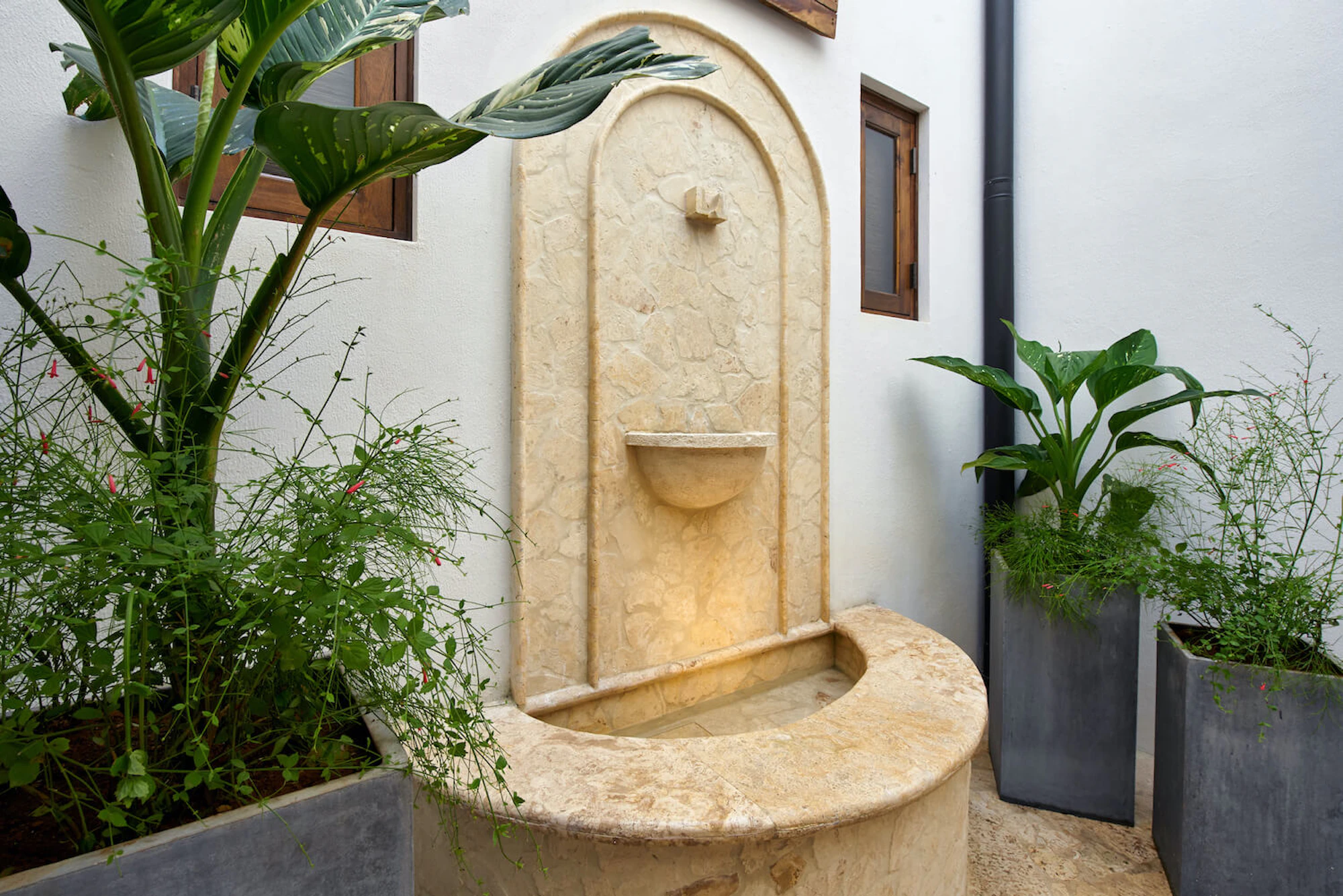 Flat  | 10 Plaza Carlota