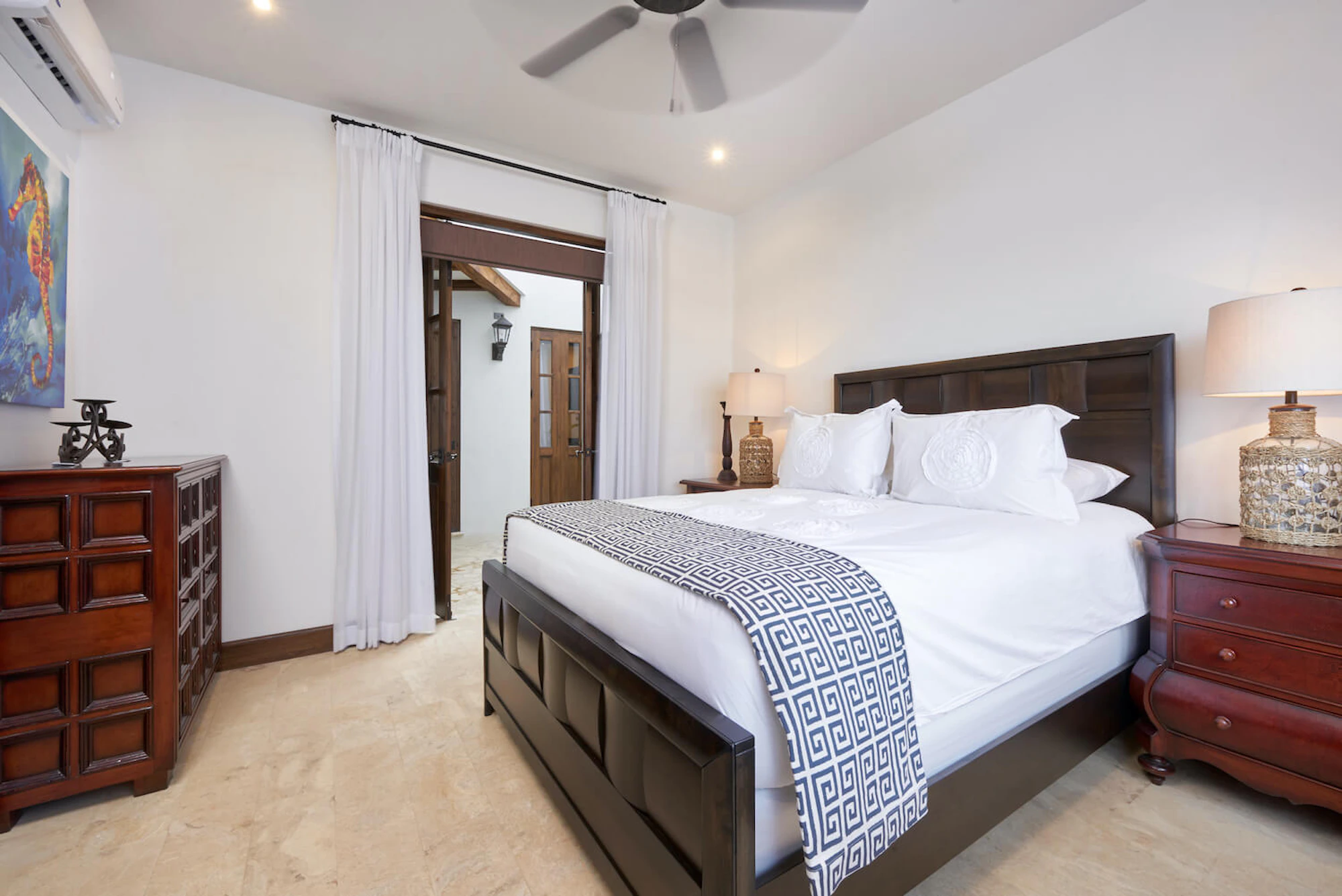 Flat  | 10 Plaza Carlota