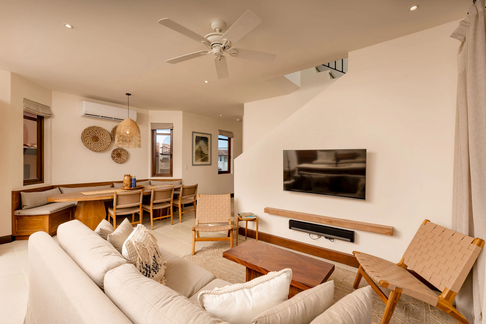 Flat | 205 Plaza Pienza