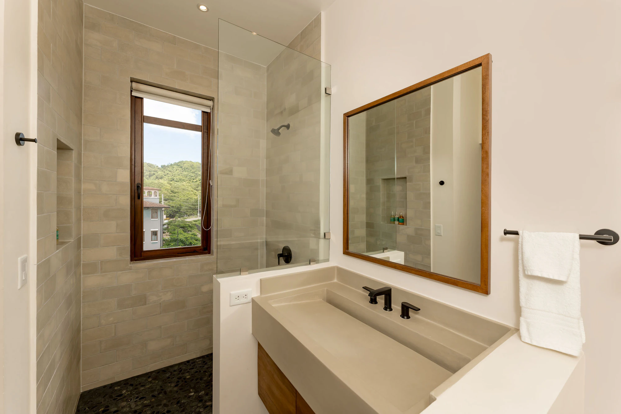 Flat | 205 Plaza Pienza