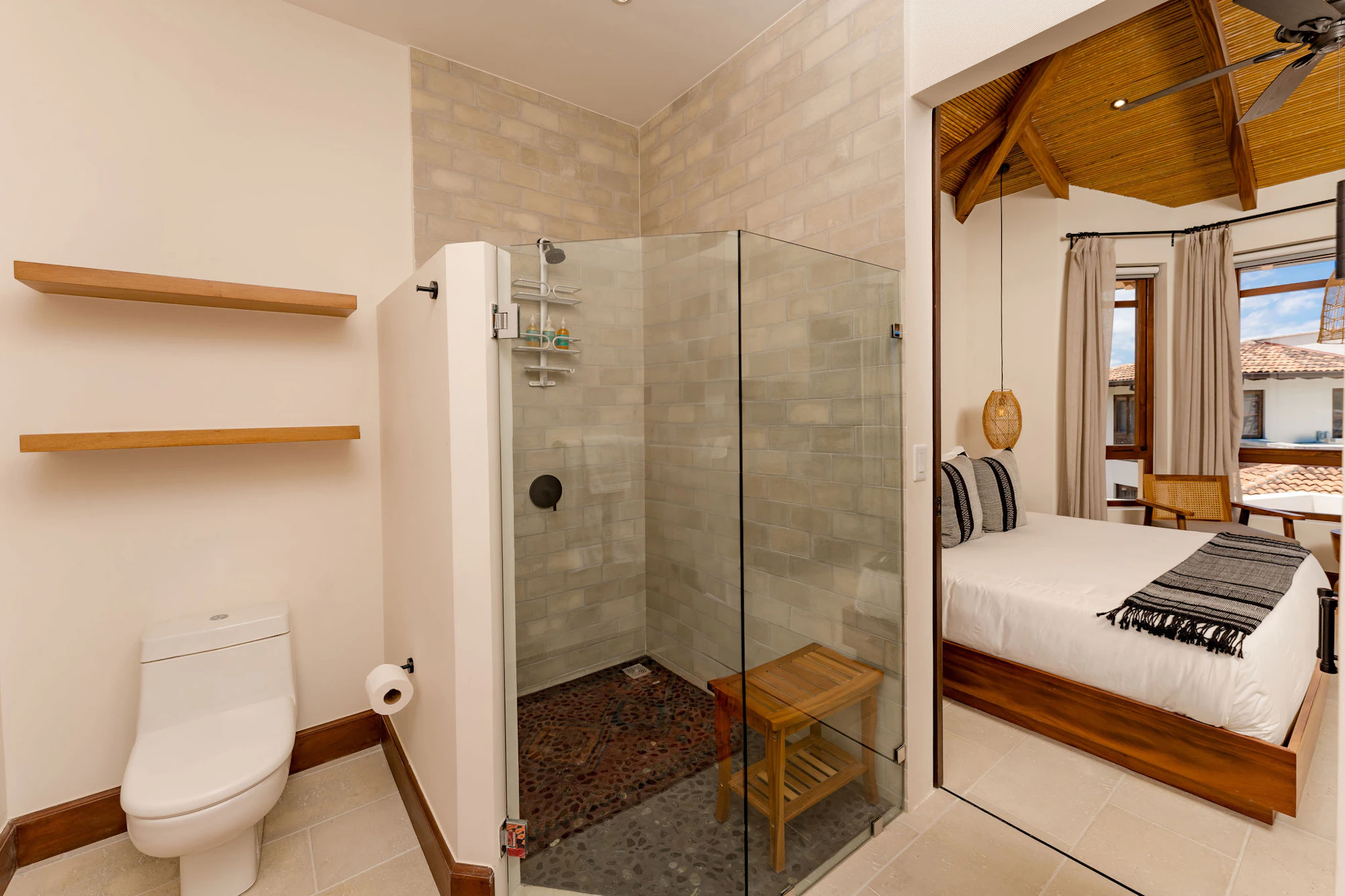 Flat | 205 Plaza Pienza